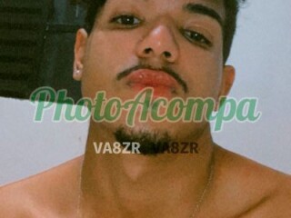 Danilo garoto jovem e gostoso chama para um sexo delcia 