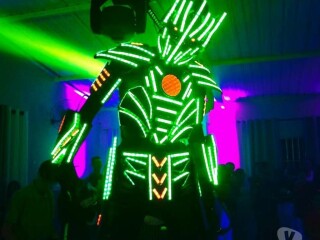 Robos de Led Show personagens vivos casamentos eventos lojas Tatuap Servicos para festas infantis e eventos no [***] 