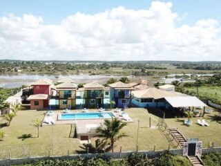 Pousada a beira mar na Praia de Arembepe Camacari BA Encontre loja venda Camacari BA no [***] 