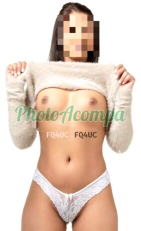 bruna-escort-apertadinha-universitria-com-local-big-0