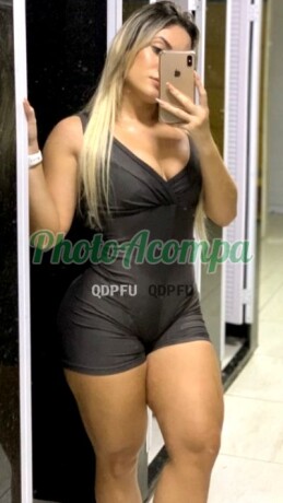 fernandinha-fernanda-loira-linda-bronzeada-e-toda-gostosa-big-1