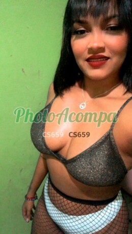 aylah-sou-uma-garota-bem-legal-adoro-transar-e-dar-carinho-big-1