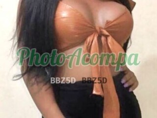 Suzzy uma garota trans completa e com local discreto 