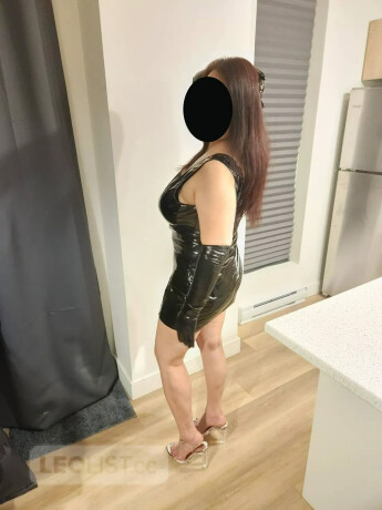 horny-exchange-student-available-now-female-escorts-in-laval-canada-big-4